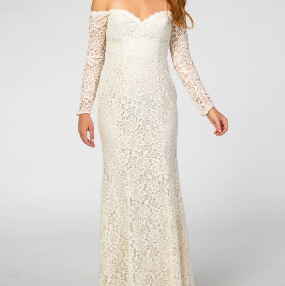PinkBlush Beige Lace OffShoulder Long Sleeve Maternity Photoshoot or Bridal Gown - Picture 2 of 10